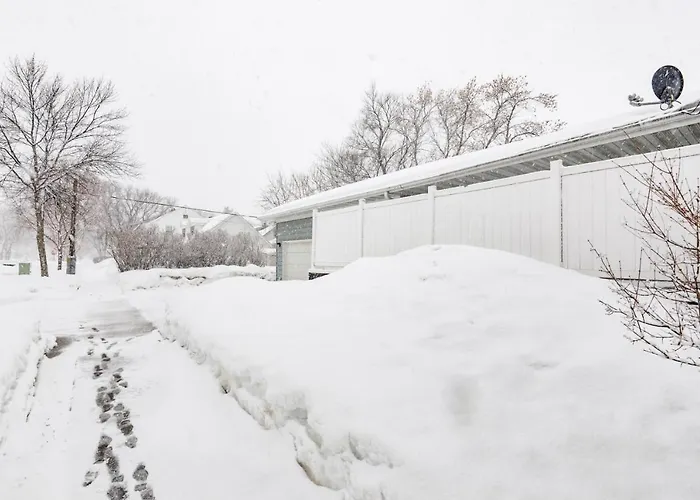 New Remodeled Townhome Close To Downtown Holiday home